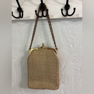 Vintage Woven Natural Pouch Wrist with Gold-Tone Frame an Chain